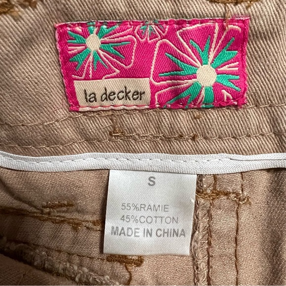 La Decker Brown Denim Floral Embroidered Cargo Skirt Size Small Vintage Y2K. - Picture 3 of 4